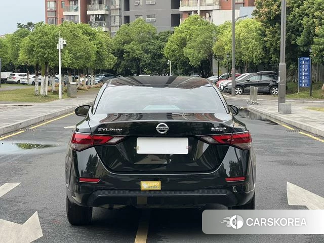 Nissan Sylphy 2022 Черный из Китая, фото 3