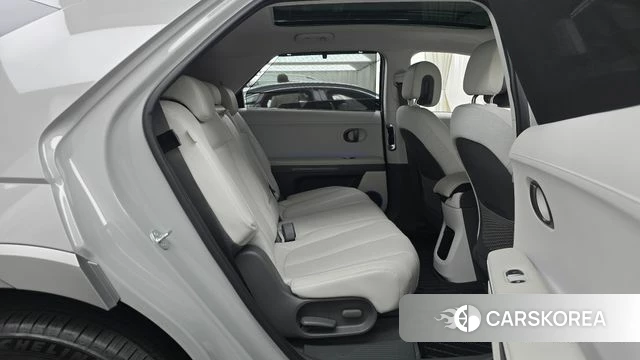 Hyundai The New Ionic 5 2025 Серебристо-серый из Кореи, фото 3