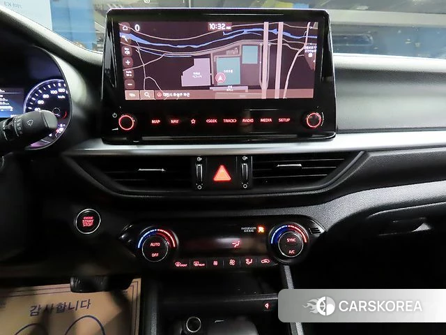 Kia The New K3 2nd generation 2022 Серый из Кореи, фото 3