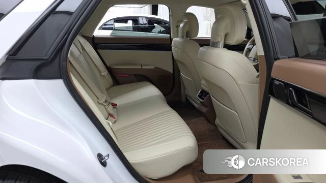Hyundai Grandeur Hybrid (GN7) 2025 Белый из Кореи, фото 3