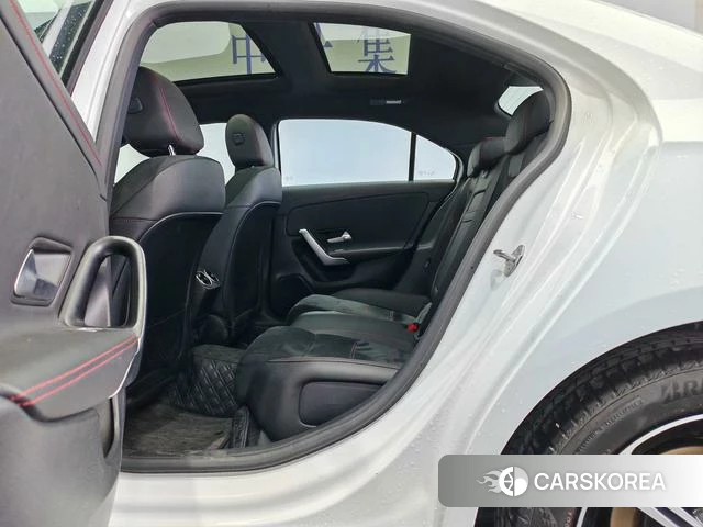 Mercedes-Benz A-Class 2024 Белый из Китая, фото 3