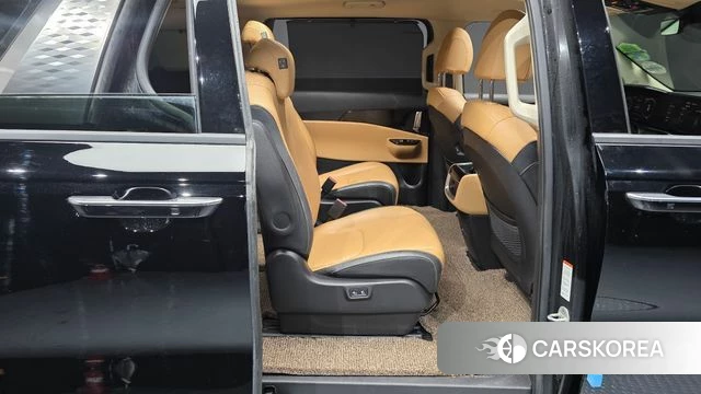 Kia Carnival 4th generation 2022 Черный из Кореи, фото 3