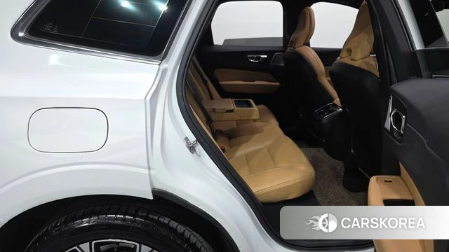 Volvo XC60 second Generation 2019 Белый из Кореи, фото 3