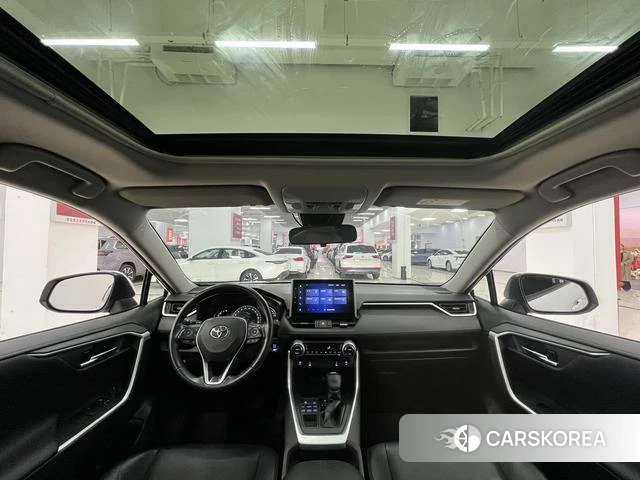 Toyota RAV4 2021 Белый из Китая, фото 3