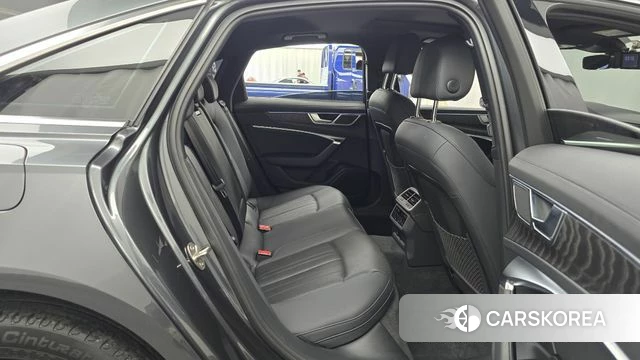 Audi A6 (C8) 2021 Серый из Кореи, фото 3