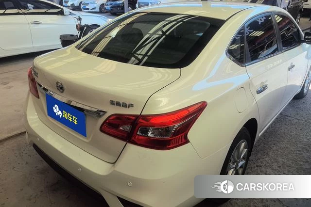 Nissan Sylphy 2023 Белый из Китая, фото 3