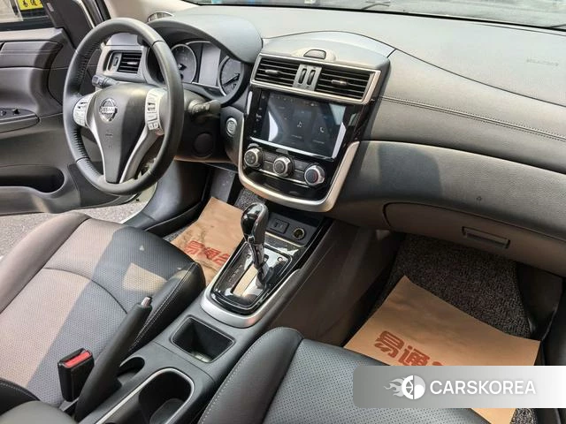 Nissan Tiida 2021 Белый из Китая, фото 3