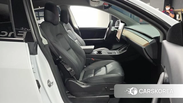 Tesla Model Y 2022 Белый из Кореи, фото 3