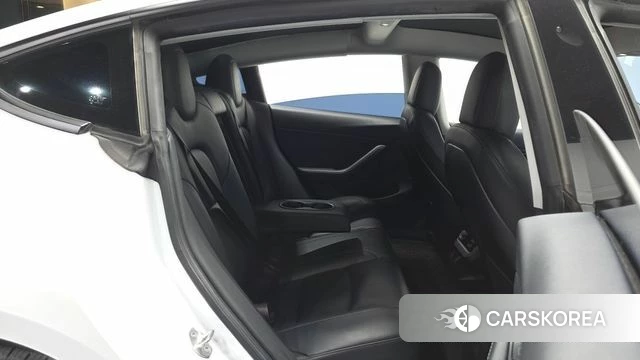 Tesla Model 3 2021 Белый из Кореи, фото 3