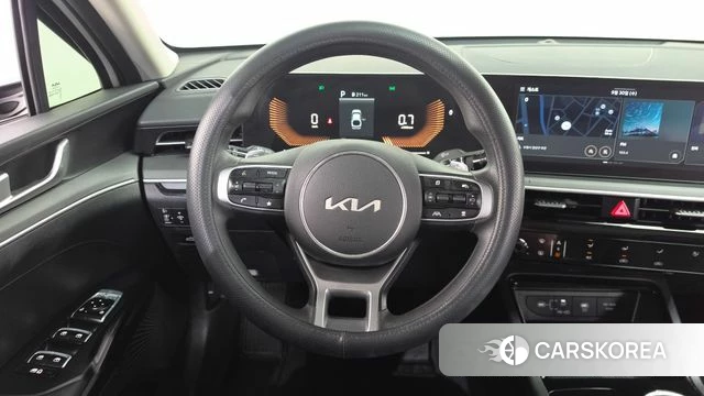 Kia The New K5 3rd generation 2025 Белый из Кореи, фото 3