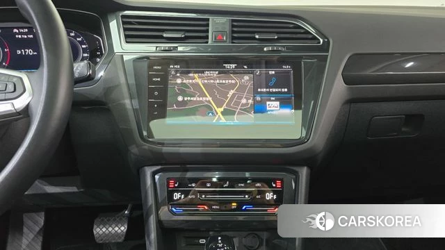 Volkswagen Tiguan second Generation 2022 Белый из Кореи, фото 3