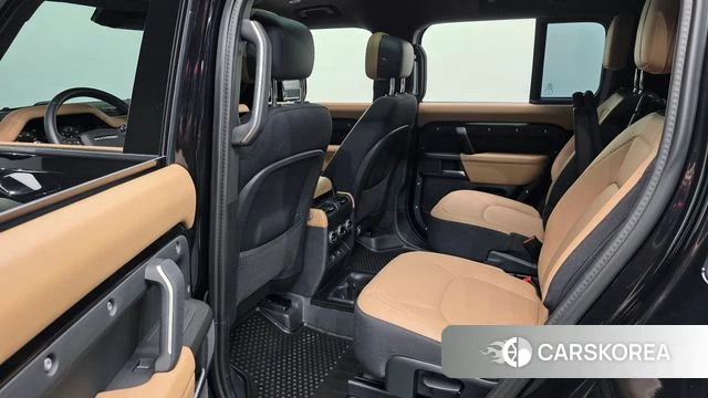 Land Rover Defender (L663) 2025 Черный из Кореи, фото 3