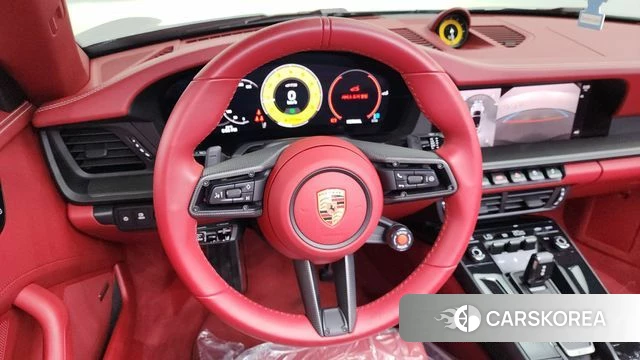 Porsche 911(992) id 4321601 из Кореи 3