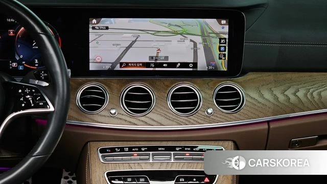 Mercedes-Benz E-Class W213 2021 Белый из Кореи, фото 3