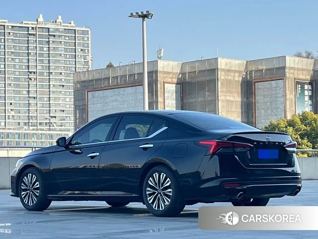 Nissan Altima 2024 Черный из Китая, фото 3