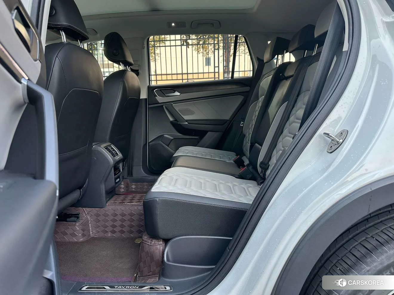 Volkswagen Tayron 2022 Белый из Китая, фото 3