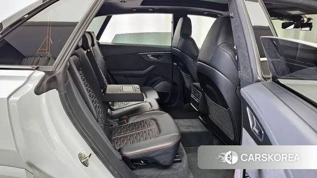 Audi RSQ8 (4M) 2021 Белый из Кореи, фото 3