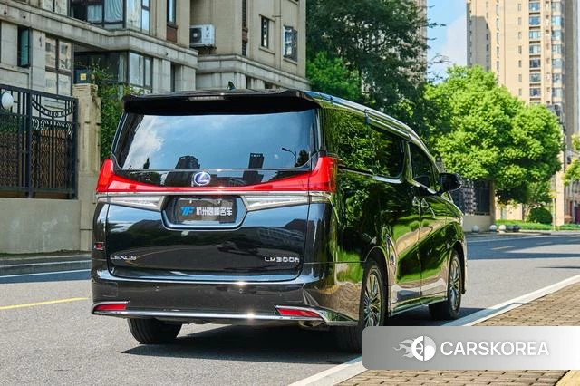 Toyota Vellfire 2021 Черный из Китая, фото 3