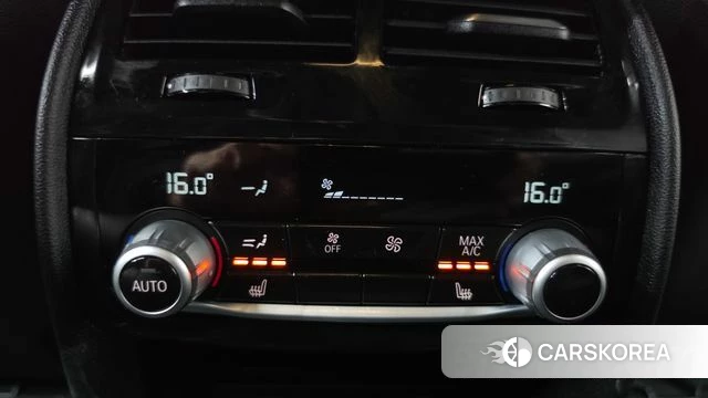 BMW 5 Series (G30) 2021 Белый из Кореи, фото 3