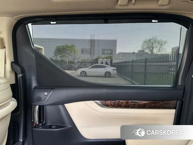 Toyota Alphard 2021 Черный из Китая, фото 3