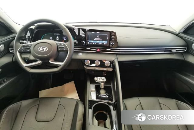 Hyundai Elantra 2024 Темно-серый из Китая, фото 3