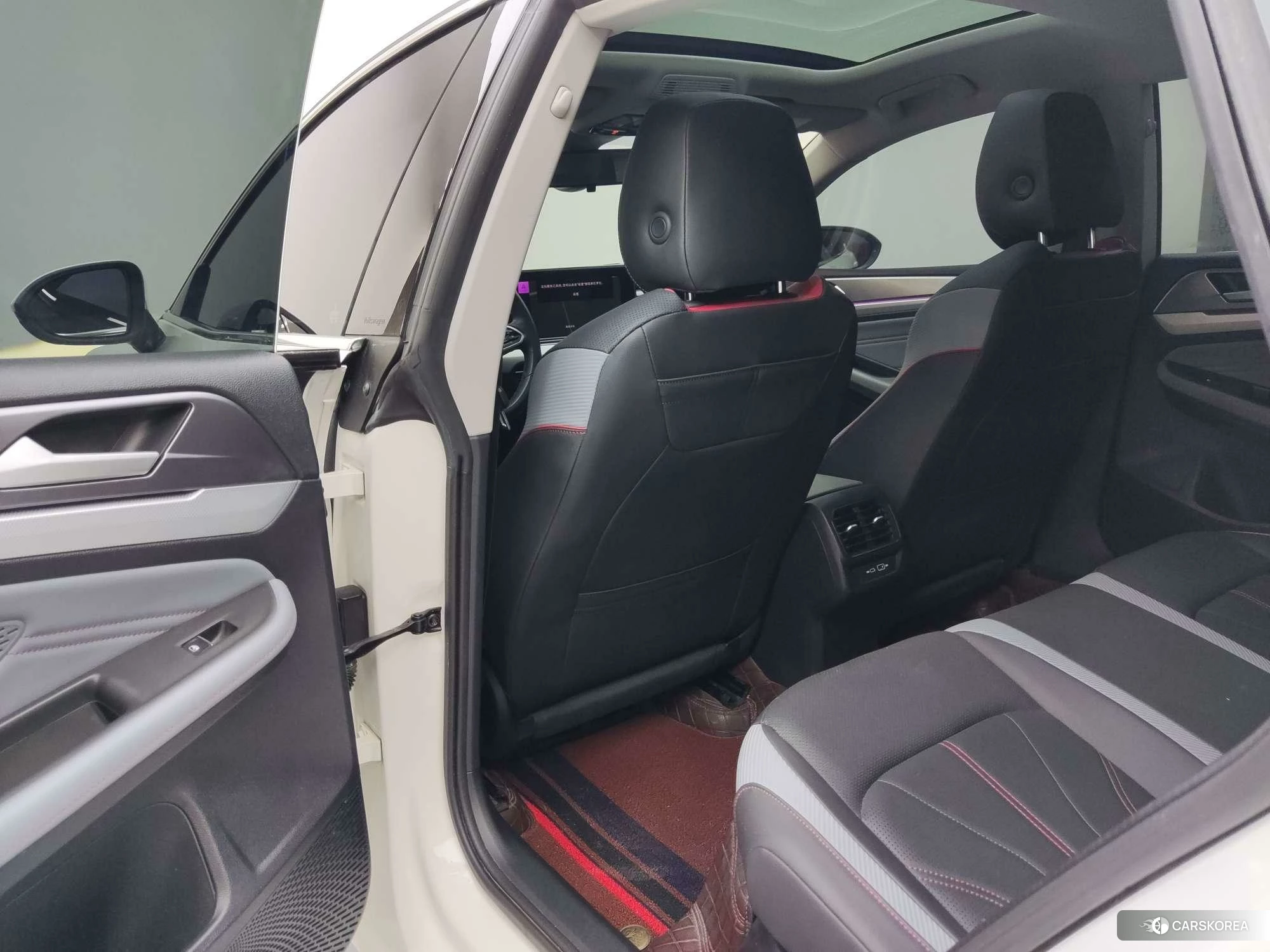 Volkswagen Lamando 2023 Белый из Китая, фото 3