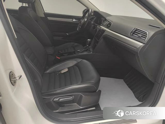 Volkswagen Lamando 2021 Белый из Китая, фото 3