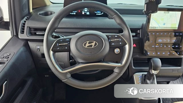 Hyundai Staria 2024 Белый из Кореи, фото 3