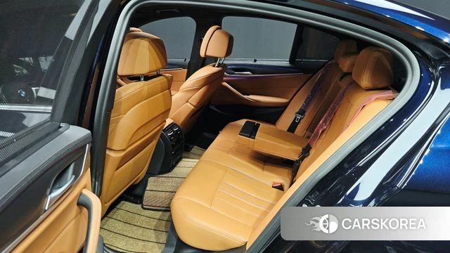 BMW 5 Series (G30) 2022 Черный из Кореи, фото 3