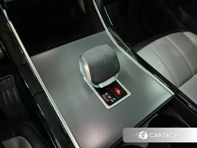 Land Rover Range Rover Evoque 2nd Generation 2025 Черный из Кореи, фото 3