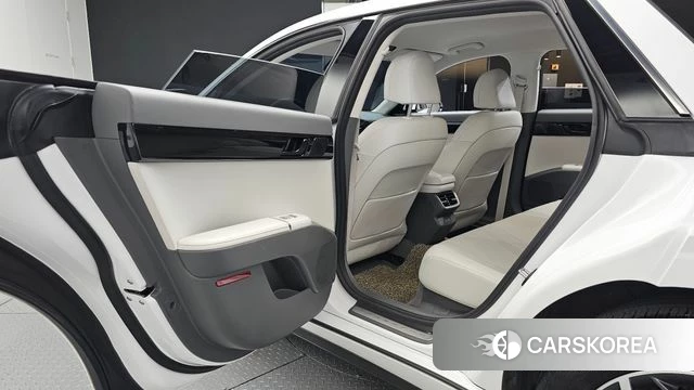 Hyundai Grandeur (GN7) 2023 Белый из Кореи, фото 3