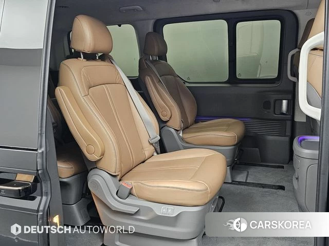 Hyundai Staria 2023 Черный из Кореи, фото 3