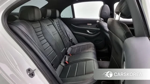 Mercedes-Benz E-Class W213 2021 Белый из Кореи, фото 3