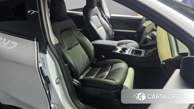 Tesla Model Y 2021 Белый из Кореи, фото 3
