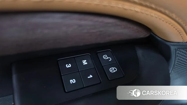 Land Rover Discovery 5 2019 Белый из Кореи, фото 3