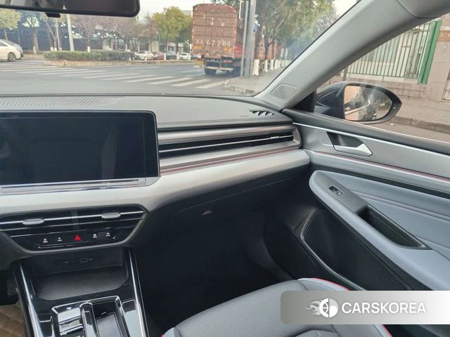 Volkswagen Lamando 2023 Темно-серый из Китая, фото 3