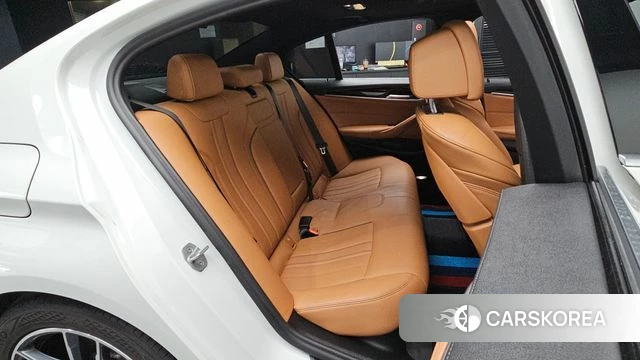 BMW 5 Series (G30) 2020 Белый из Кореи, фото 3