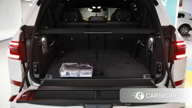 BMW X7 (G07) 2026 Белый из Кореи, фото 3