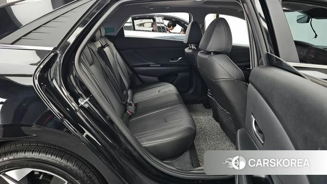 Hyundai Avante (CN7) 2022 Черный из Кореи, фото 3