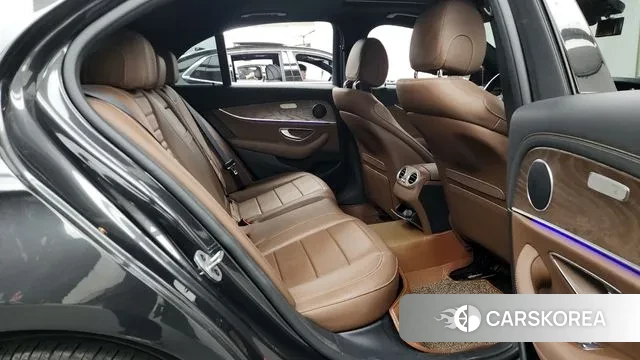 Mercedes-Benz E-Class W213 2020 Серый из Кореи, фото 3