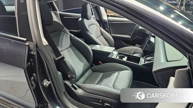 Tesla Model 3 2025 Серый из Кореи, фото 3