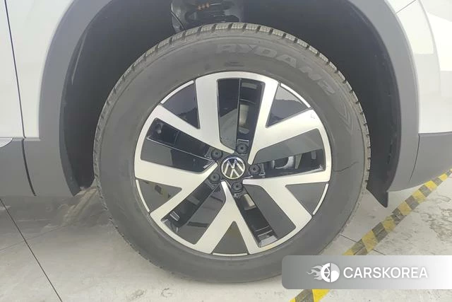 Volkswagen Tayron 2025 Белый из Китая, фото 3