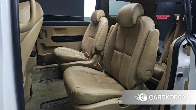 Kia The New Carnival 2018 Белый из Кореи, фото 3