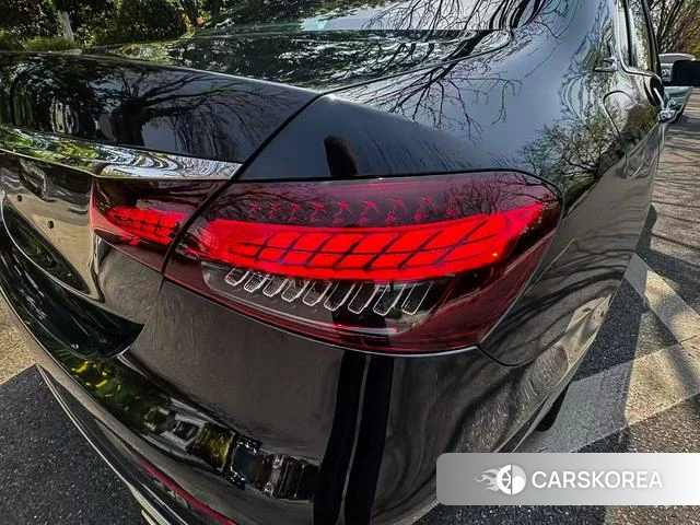 Mercedes-Benz E-Class 2023 Черный из Китая, фото 3