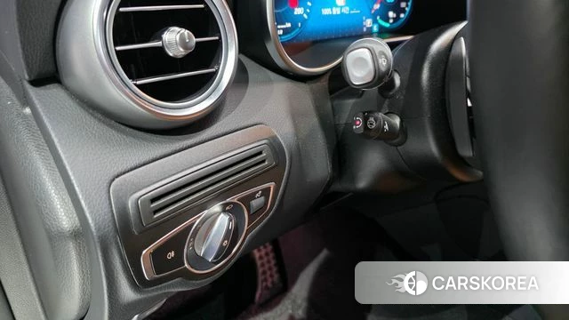 Mercedes-Benz GLC-Class X253 2021 Белый из Кореи, фото 3