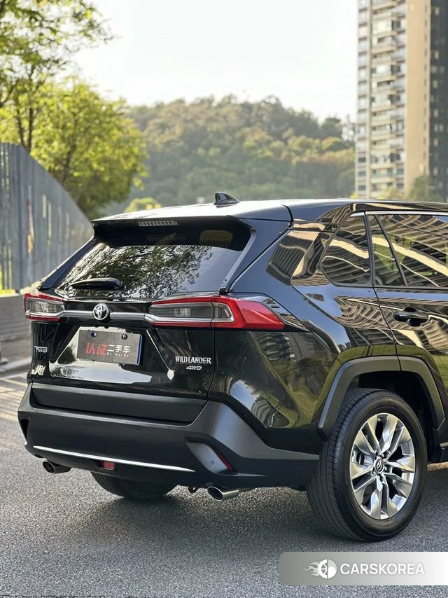 Toyota Wildlander 2023 Черный из Китая, фото 3