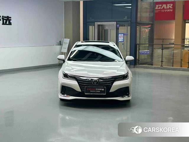 Toyota Allion 2022 Белый из Китая, фото 3