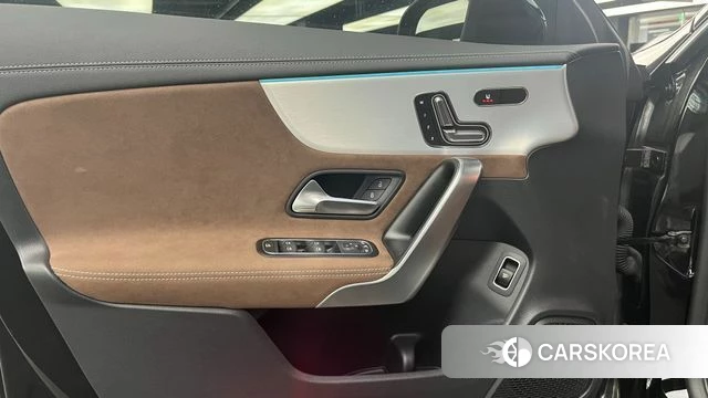 Mercedes-Benz CLA-Class C118 2026 Черный из Кореи, фото 3