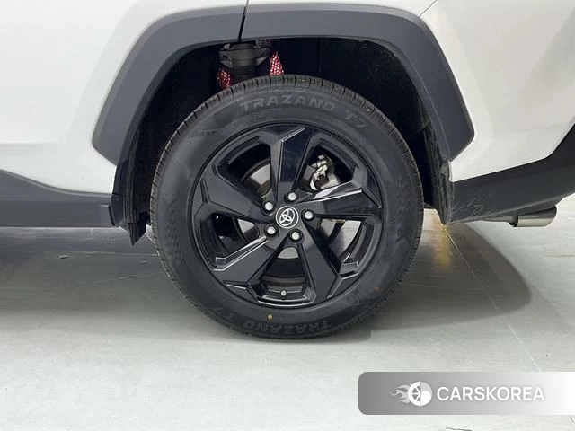 Toyota RAV4 2022 Белый из Китая, фото 3