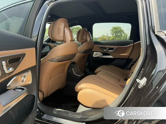 Mercedes-Benz E-Class 2025 Черный из Китая, фото 3